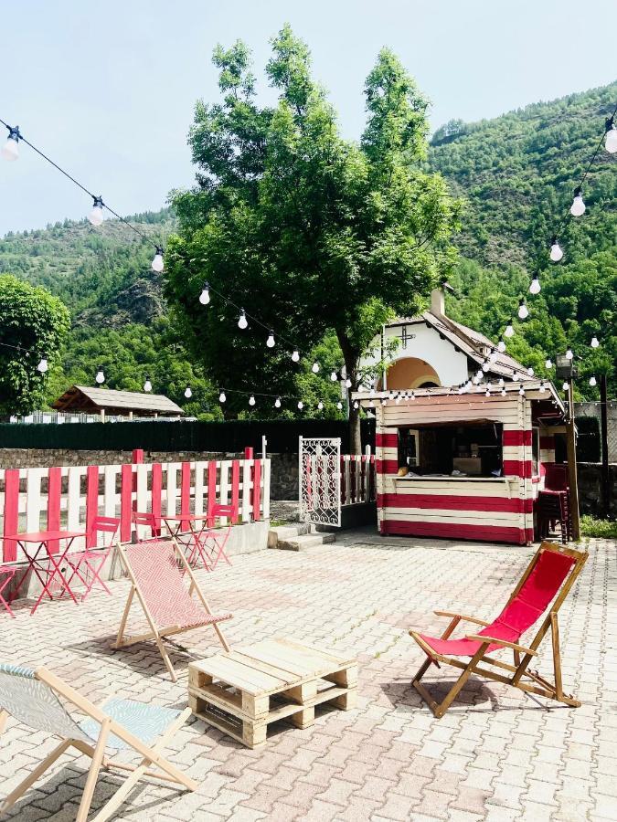 Готель Le Rabuons Сент-Етьєнн-де-Тіне Екстер'єр фото